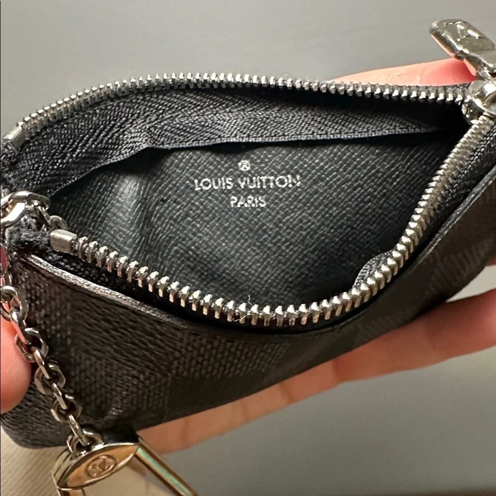 Louis Vuitton Damier Graphite Key Pouch